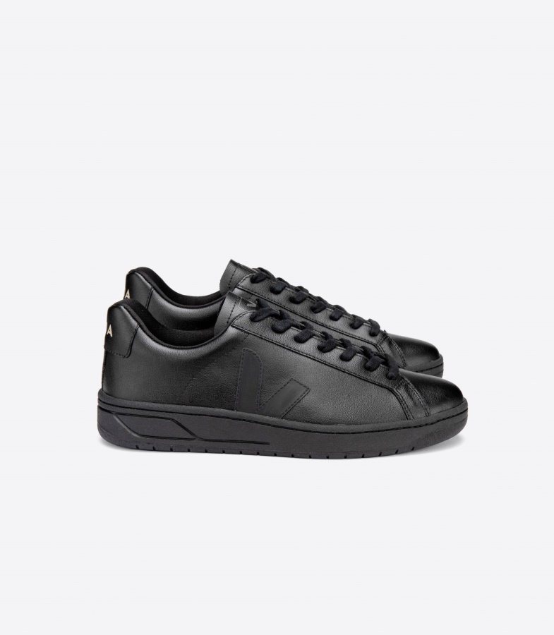 Cwl Full Black Veja