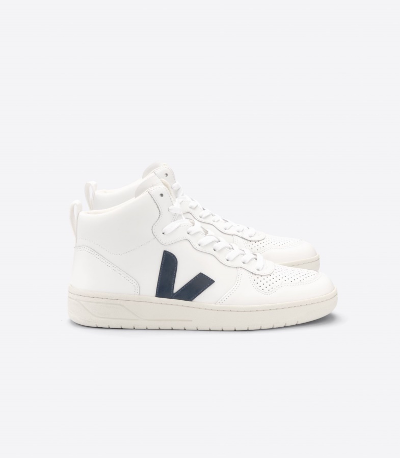 Collection Leather White Nautico Veja