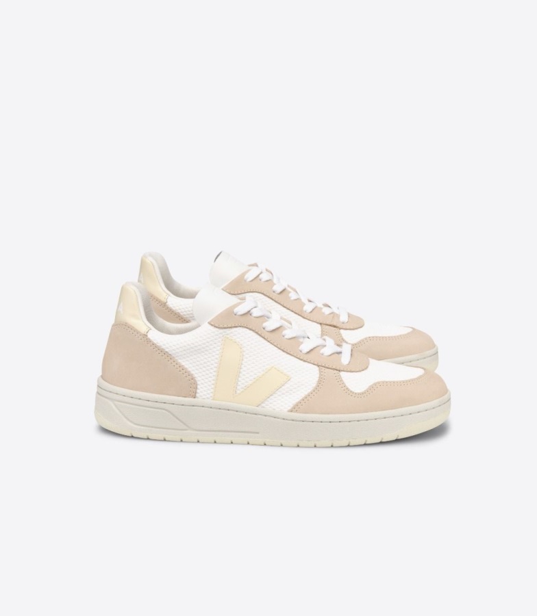 Original Alveomesh White Butter Almond Veja